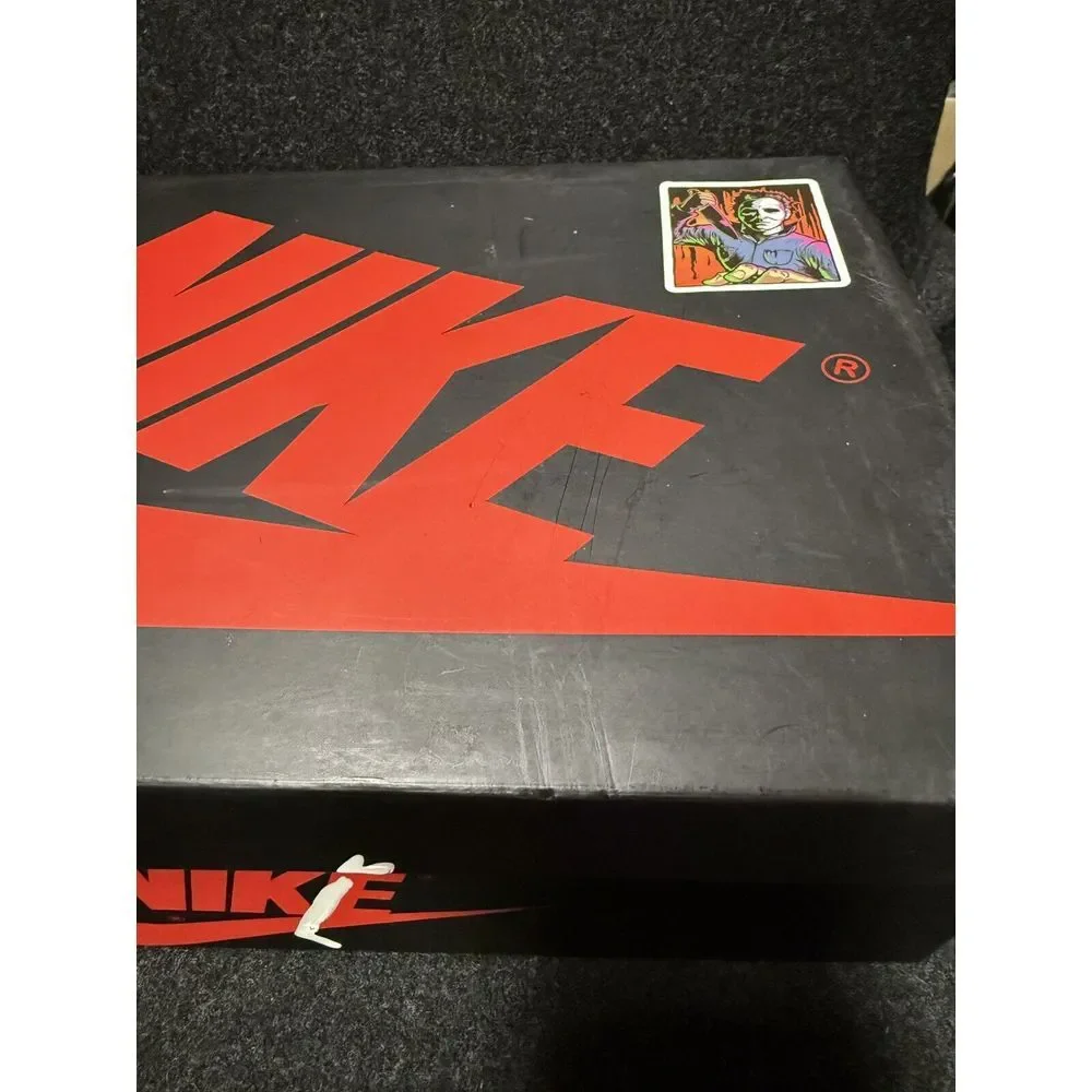Nike Jordan 1 Retro High OG Bloodline Shoes Youth 5.5 With‎ Box